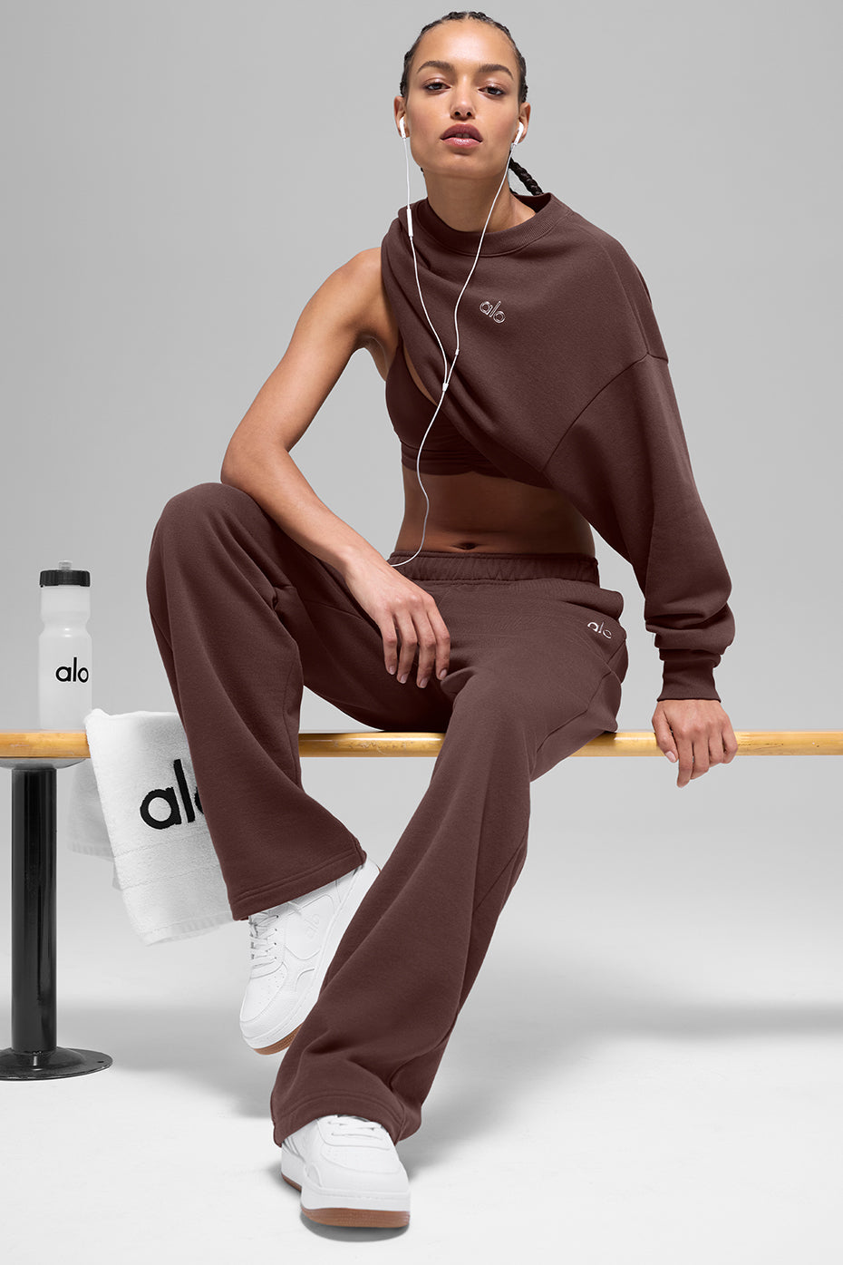 Accolade Straight Leg Sweatpant - Brownstone