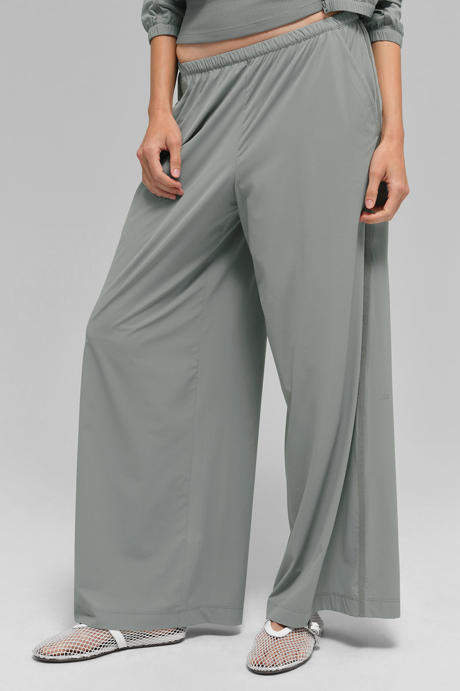 AloBreezy Wide Leg Pant (Regular) - Lunar Grey