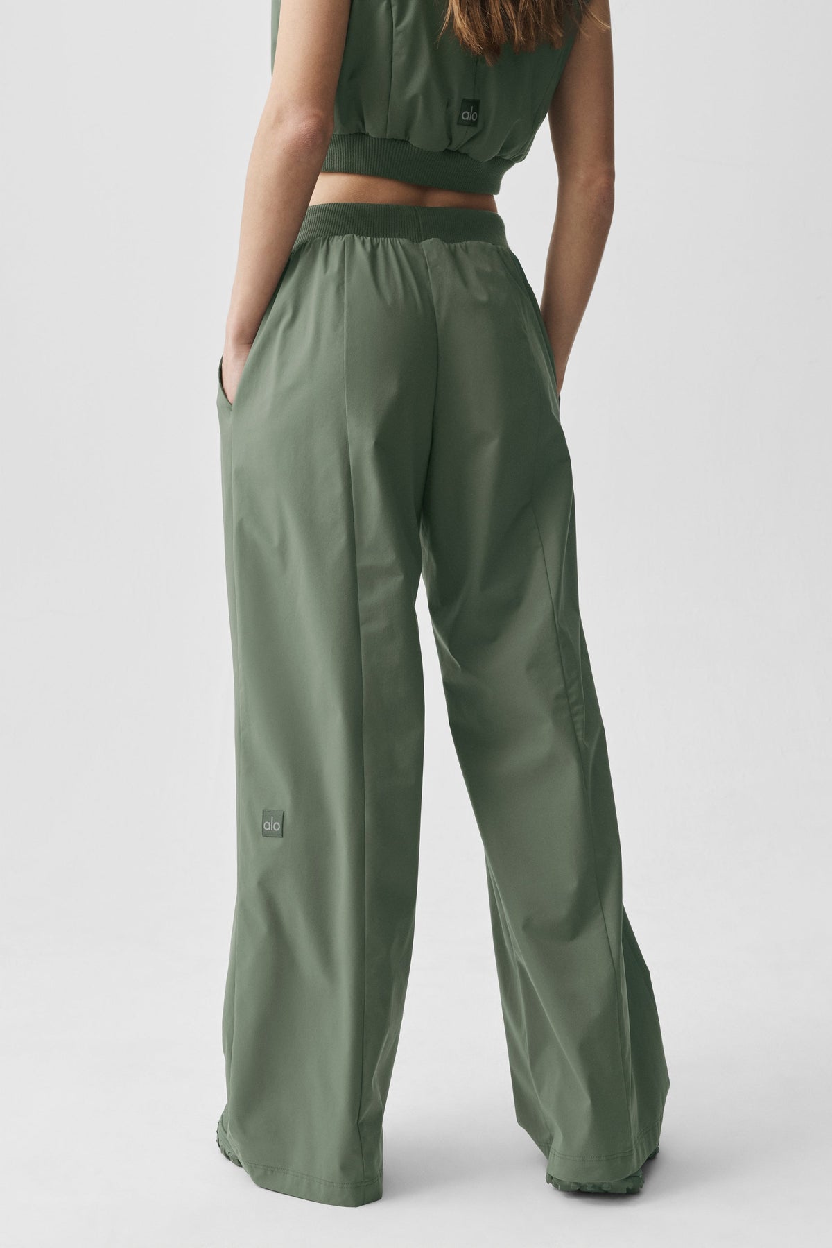 High-Waist Momentum Straight Leg Pant - Bamboo Green