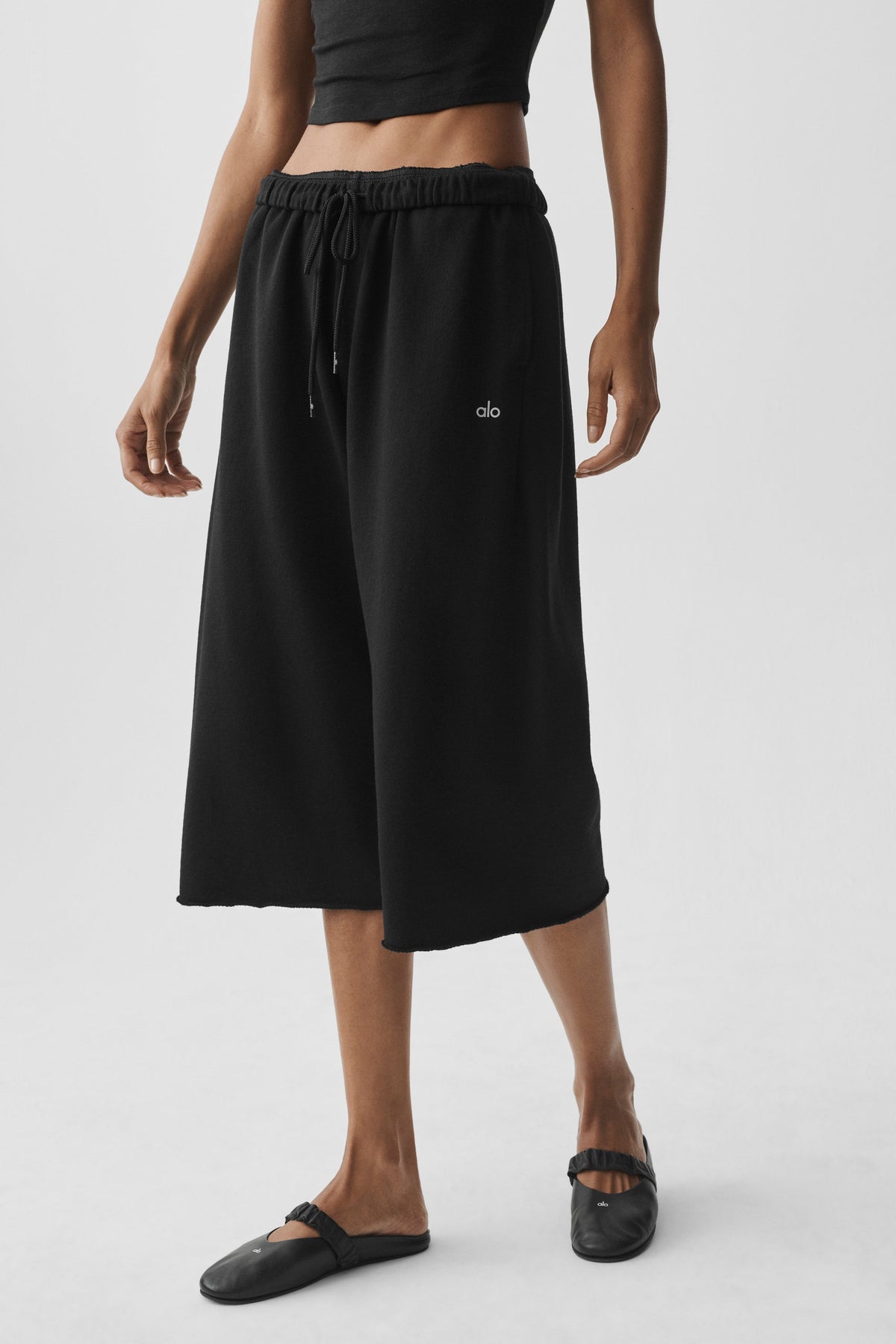 Chill Cutoff Sweatpant - Black